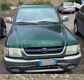 Hilux extra cab 4x4 anno 2003