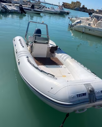 Gommone Tecno 510 + Motore Yamaha 40/70 + Carrello