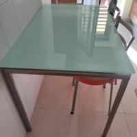 Tavolo in vetro temperato allungabile