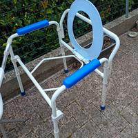 Sedia comoda per anziani-disabili