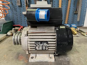 MOTORE ELETTRICO 220V