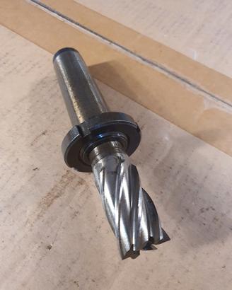UTENSILE PER FRESA