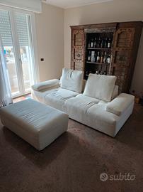 DIVANO DI DESIGN + POUF