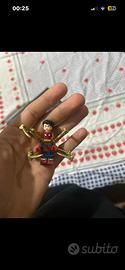Costruzione lego spiderman