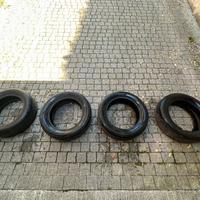 Gomme auto 215/60 R17