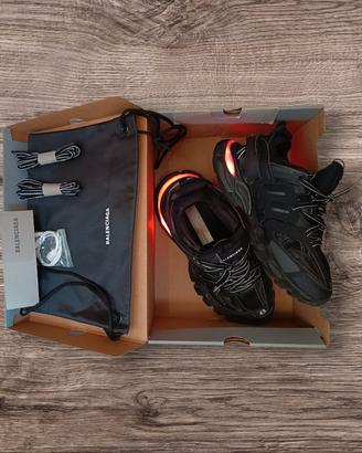 Balenciaga track led 43