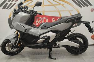 HONDA X-ADV 750 Grigio Finanza 2025 Km 1090
