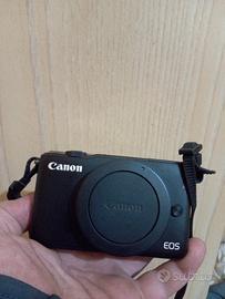 Canon EOS M10 solo corpo