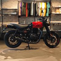 Royal Enfield HNTR 350 Rebel