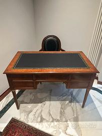 Scrivania  in radica