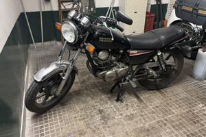 YAMAHA  SR 250