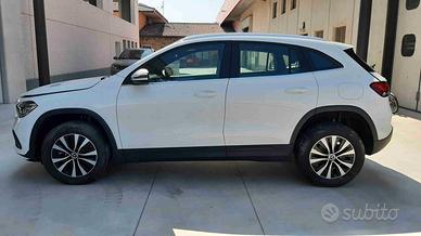 Mercedes-benz GLA 180 GLA 180 d Automatic Business