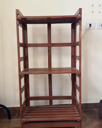 Scaffale in legno