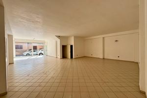 LOCALE COMMERCIALE DI 140 mq