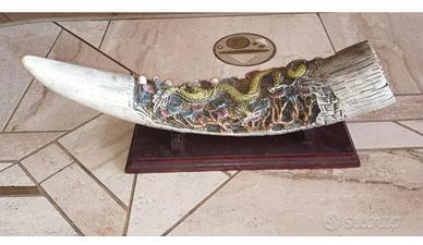 Zanna Scolpita – Dragone Orientale con Base