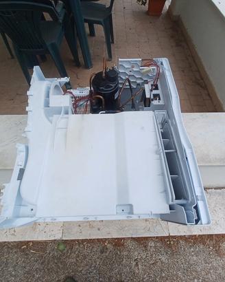 Basamento completo Asciugatrice Ariston Ftcd 872