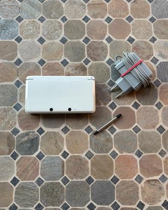 Nintendo 3DS bianco COME NUOVO