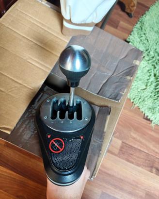 TH8A cambio thrustmaster 