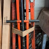 Sollevatore/elevatore idraulico manuale su ruote
