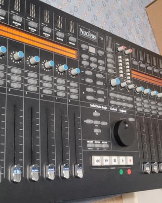 DUE Solid State Logic Nucleus daw mixer 16 fader