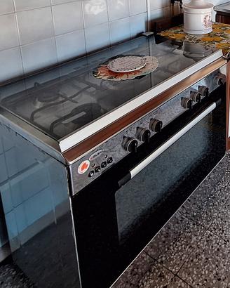 Cucina con forno marca GLEM