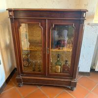 Piccola vetrinetta dell’800