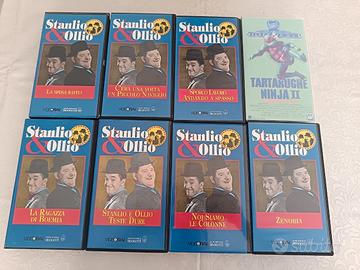 Lotto VHS Stanlio e Ollio + Tartarughe Ninja Vinta