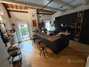Attico / Mansarda di 135 m² con 4 locali a Ferrara
