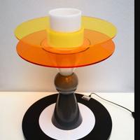 lampada Memphis 1983 Ettore Sottsass