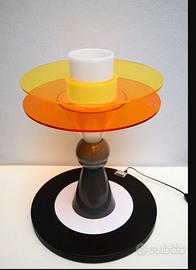 lampada Bay per Memphis 1983 desig Ettore Sottsass