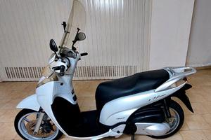 Honda sh 300 i.e. ABS sport