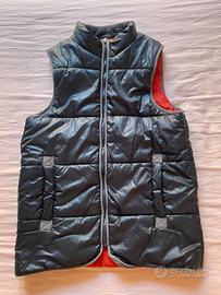 Diversi capi di abbigliamento. 1 Okaïdi, 3 Benetto