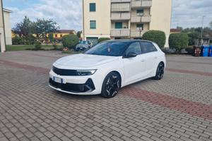 OPEL ASTRA L GSE PLUG IN 225CV 