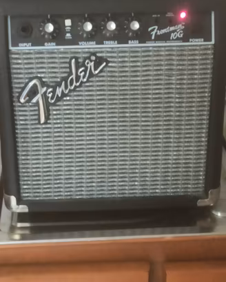 amplificatore fender Frontman 