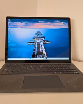 Microsoft Surface Laptop 4..Ryzen 5..RAM 16..SSD