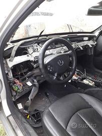 RICAMBI MERCEDES CLASSE E 270CDI 2004 /LEGGI SOTTO