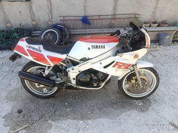 Yamaha. fzr Genesis 400 anno 1988
