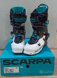 scarpone sci alpinismo