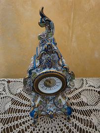 Elegante Orologio da Tavolo in Porcellana di Capod