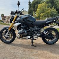 BMW R1250 R Triple Black