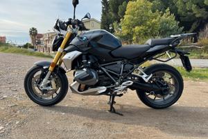 BMW R1250 R Triple Black