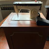 Macchina da cucire Singer a pedale