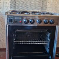 Cucina a gas con forno TECNOGAS