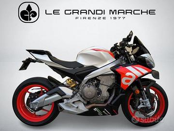 Aprilia Tuono 660