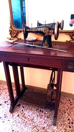 Macchina da cucire Singer primi '900