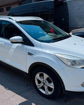 Ford Kuga 2.0 TDCI 140 CV 2WD Titanium