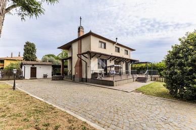 VILLA SINGOLA A RONCIGLIONE