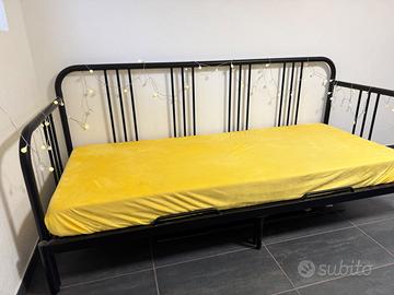 Divano letto Ikea