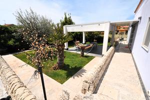 Rif. 9658 - Villa con giardino " Puntarazzi "