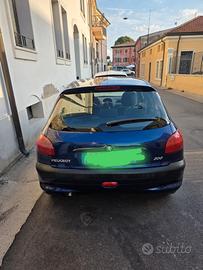 auto Peugeot 